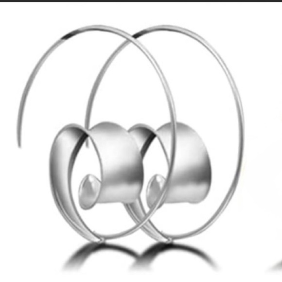 Modern Chic Silver Spiral Threader Hoop Earrings NWT - Picture 2 of 4